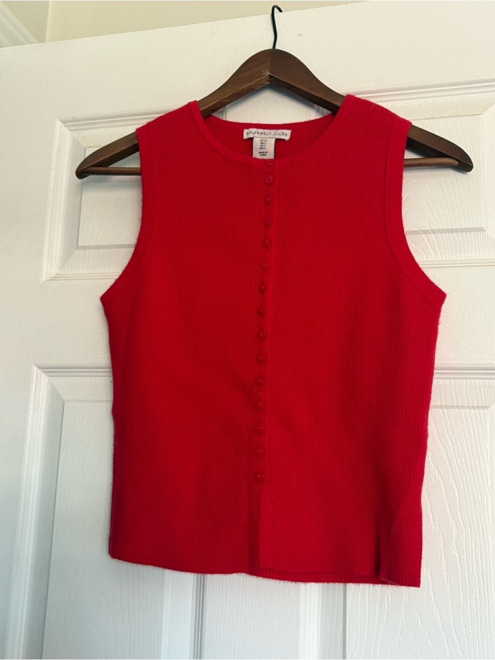 Sincerely Jules Red Ribbed Sleeveless Button-Front Tank